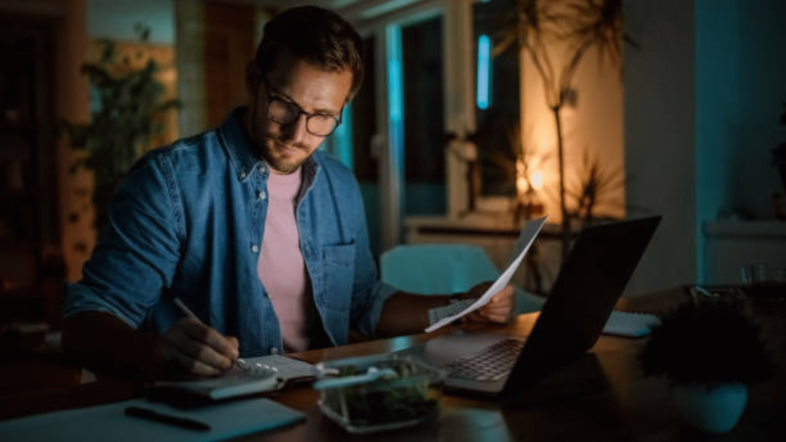 Top Remote Jobs to Earn Money at Night for Night Owls